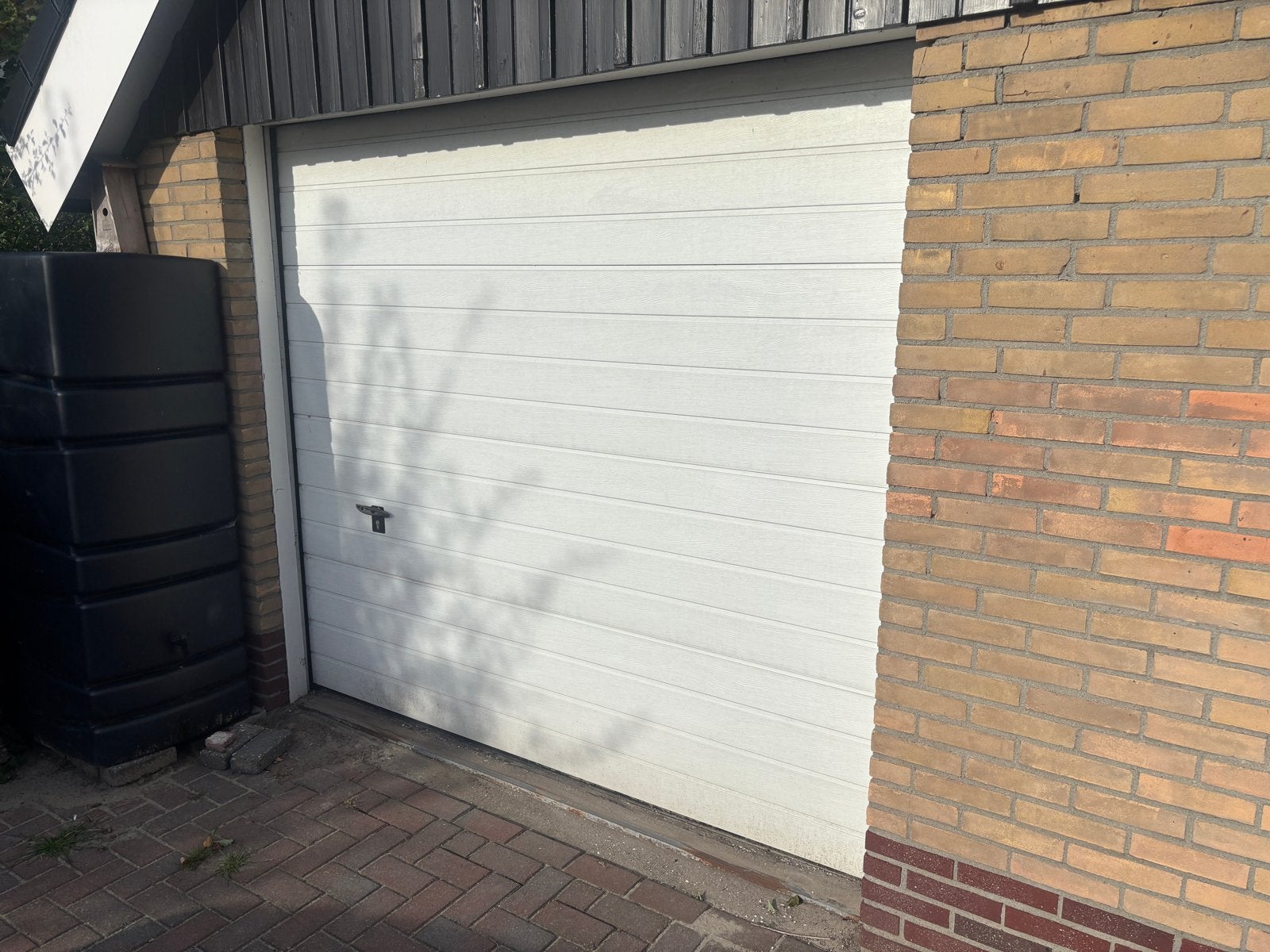 Garagedeur Novoferm 241x217 cm met elektrische opener, Ophalen, Gebruikt, Garagedeur, Metaal