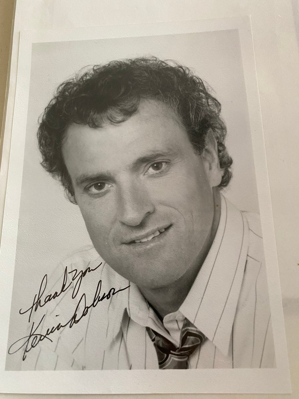 Filmster handtekening kevin dobson, Verzamelen, Ophalen of Verzenden, Zo goed als nieuw, Foto of Kaart