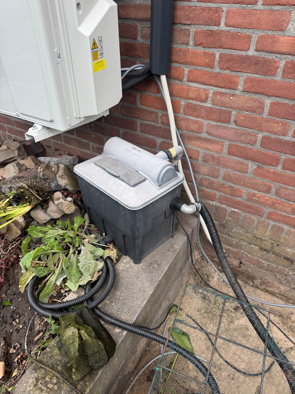 Goeie vijver met pomp, 250-300 liter, lekvrij, Tuin en Terras, Vijvers, Ophalen, Gebruikt