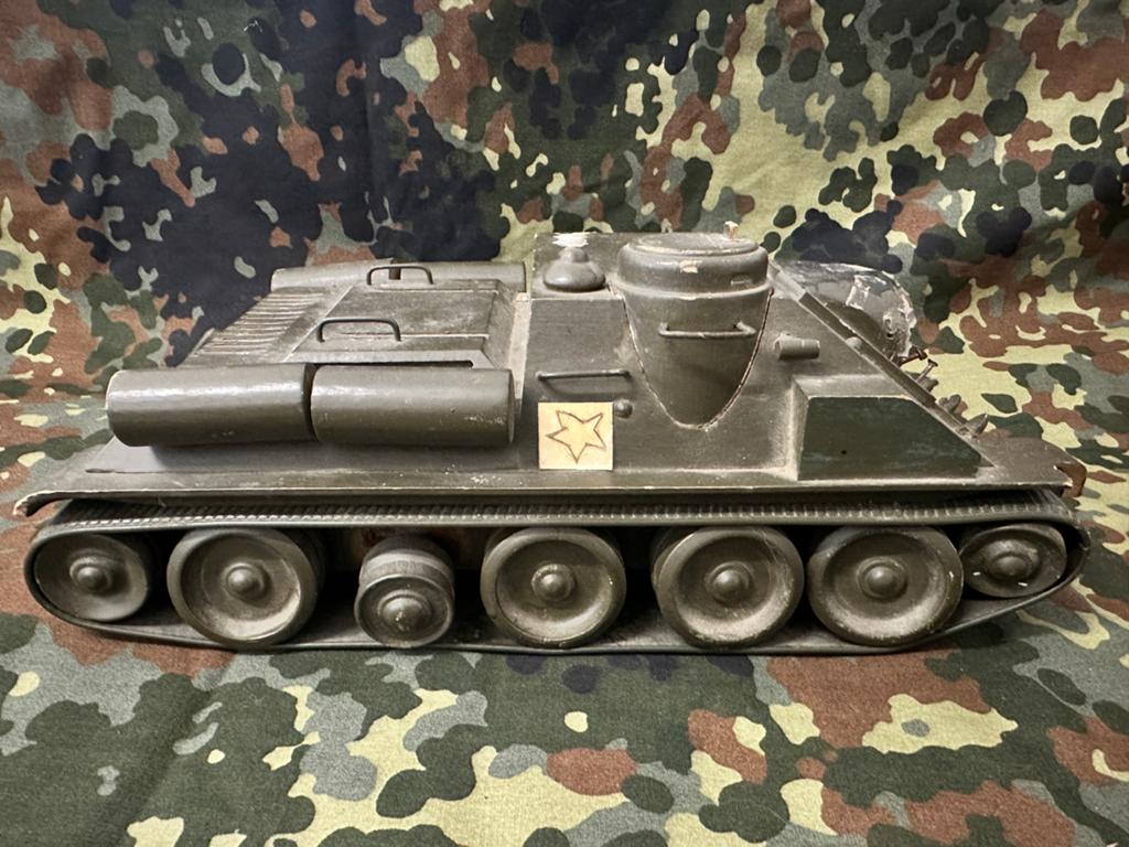 Holz-Mechanik-GmbH SU 100 Russian Tank, Ophalen of Verzenden, Gebruikt