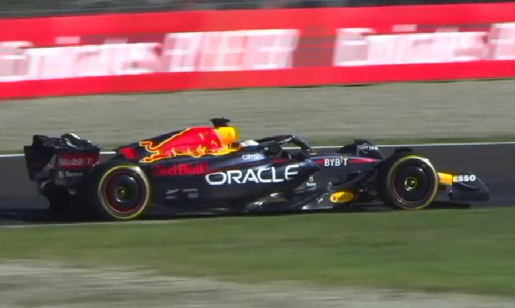 2022 - Red Bull Racing RB18 Max Verstappen - Winnaar Italië, Hobby en Vrije tijd, Modelauto's | 1:43, Ophalen of Verzenden, Nieuw