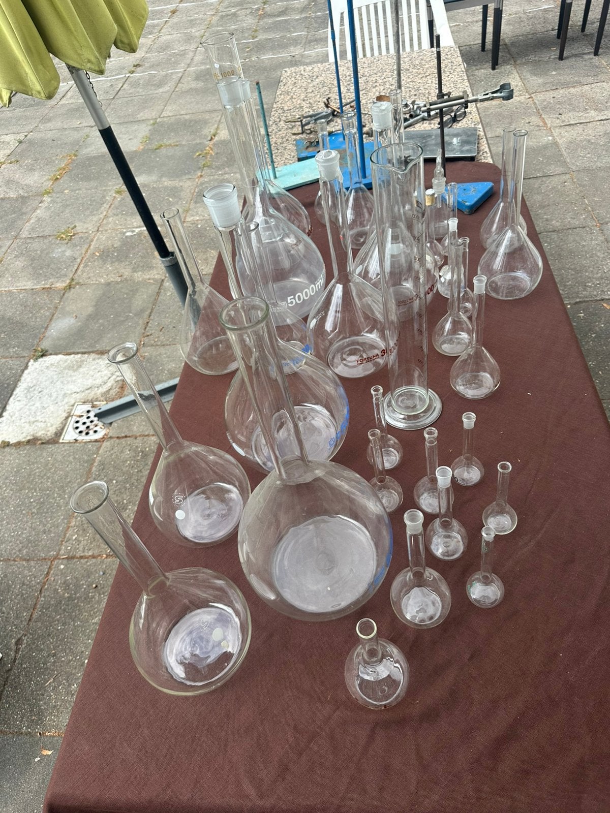 Laboratorium  materiaal ( o a flessen), Ophalen, Gebruikt