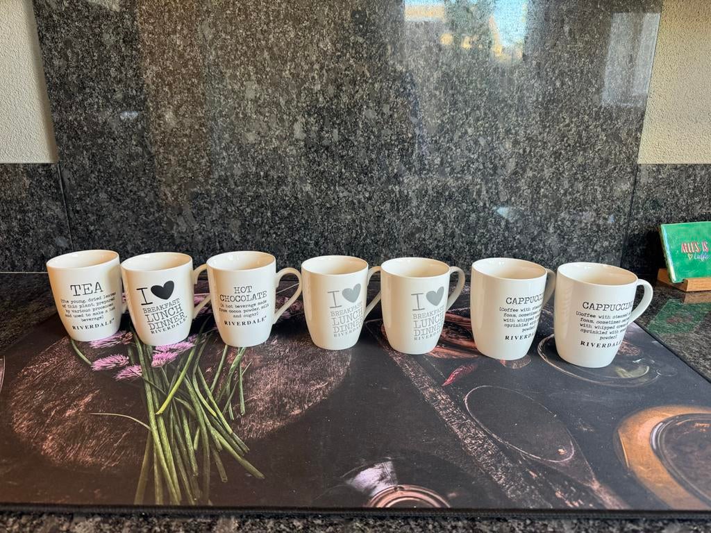 Riverdale Mokken en Koffiemokjes, Huis en Inrichting, Keuken | Servies, Gebruikt, Kop(pen) en/of Schotel(s), Overige stijlen, Keramiek