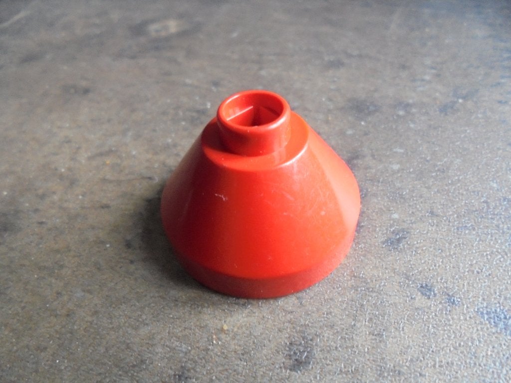 Lego Duplo Cone 2x2x1 Lampshade (zie foto's), Ophalen of Verzenden, Gebruikt, Losse stenen, Duplo