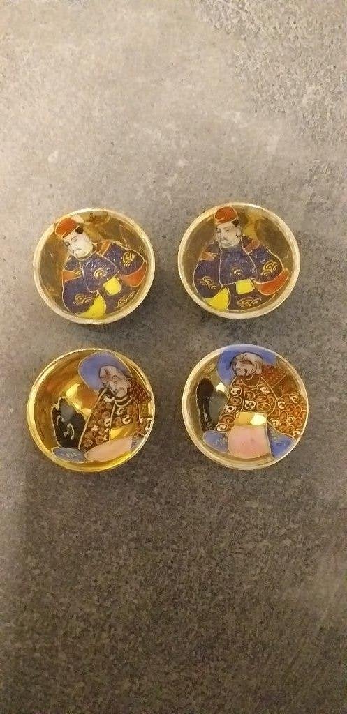 Japanse sake schaaltjes, Ophalen