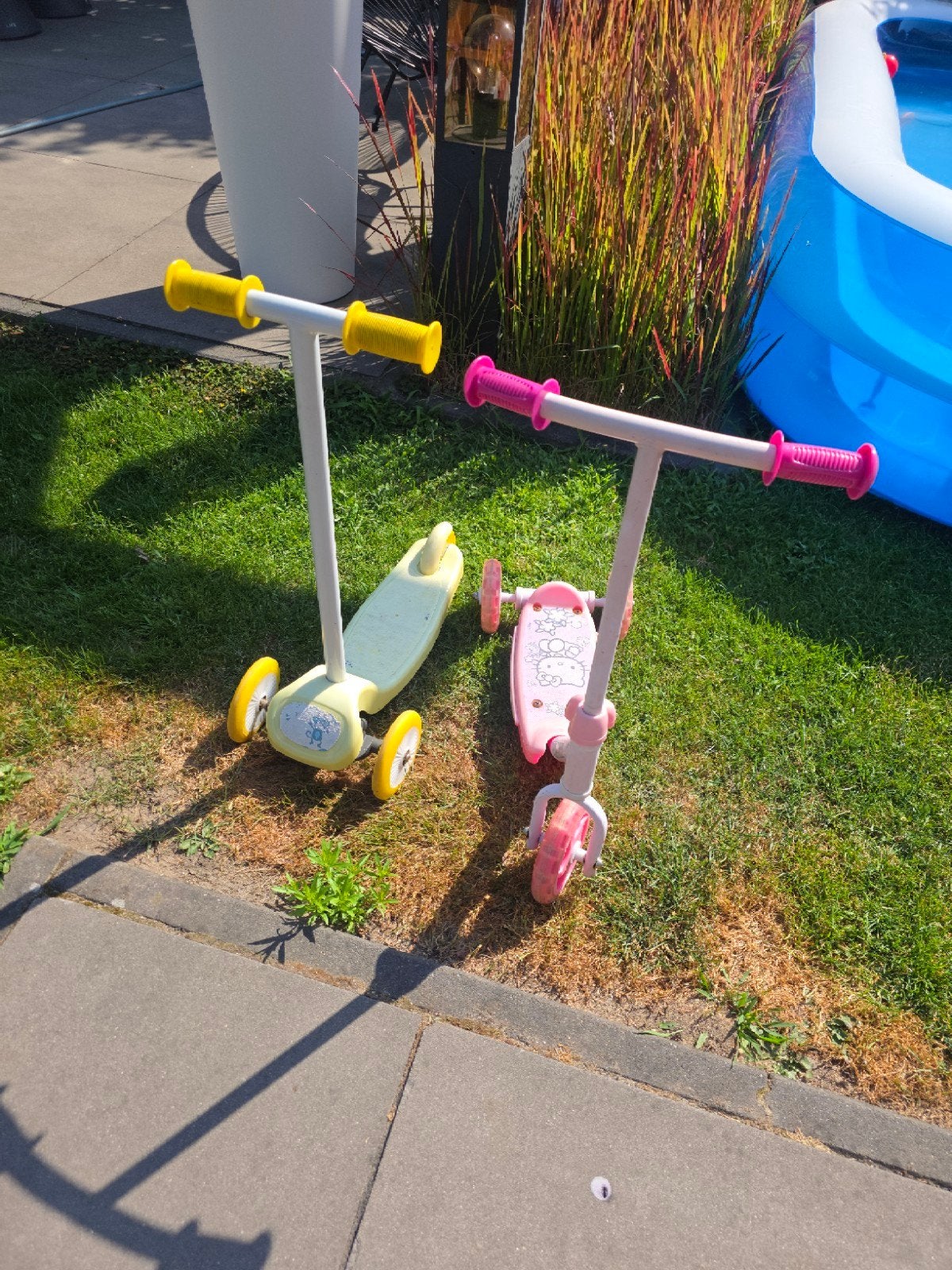 2 kinderstepjes, Ophalen, Gebruikt