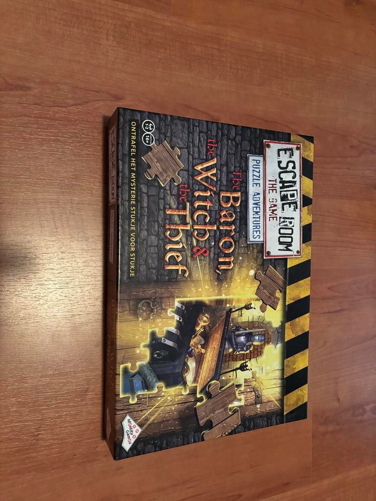 Escape Room The Game Puzzle Adventures: The Witch & Thief, Ophalen, Minder dan 500 stukjes, Gebruikt, Legpuzzel
