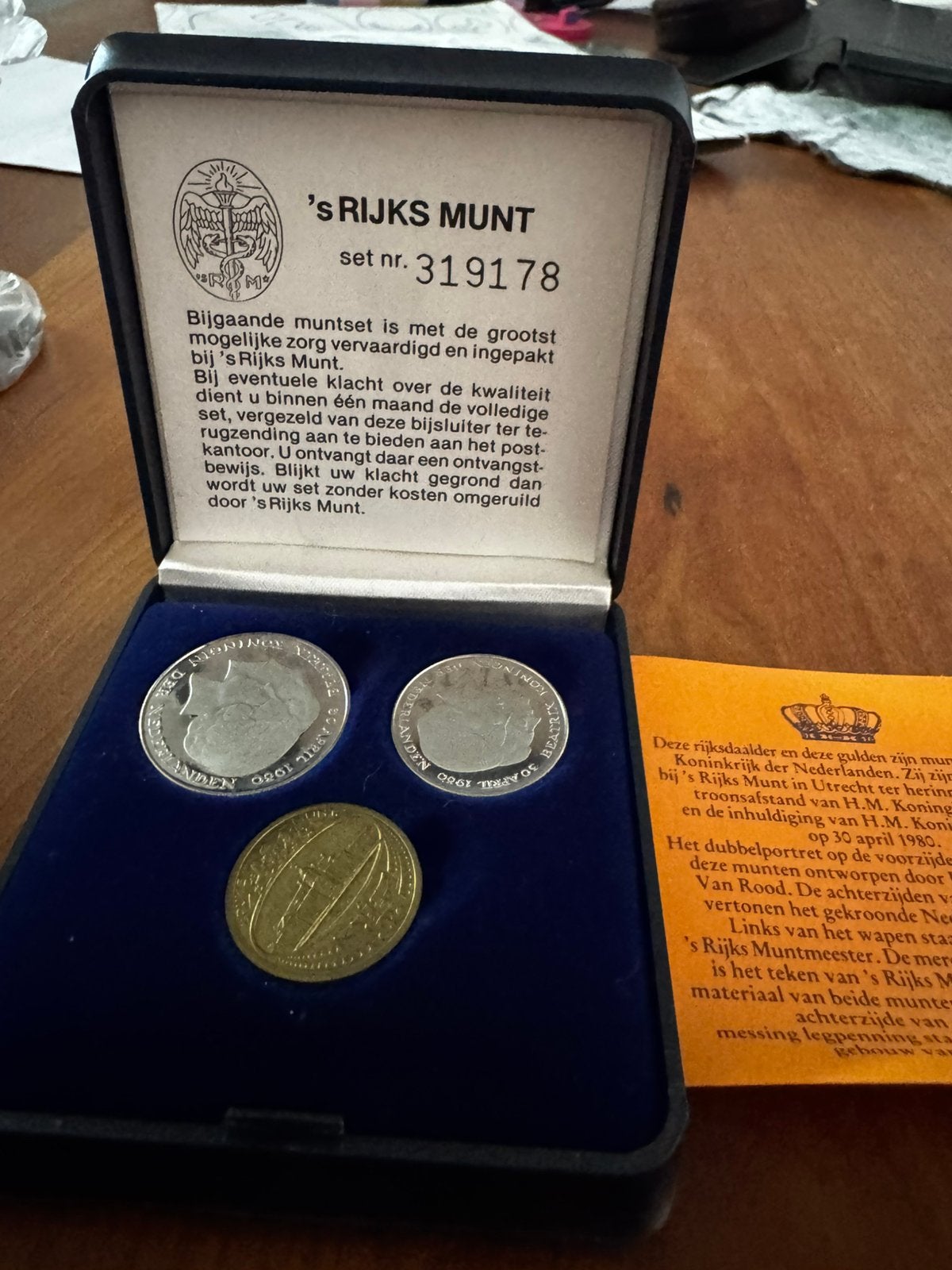 Officiële ’s Rijks Munt 1980 – Inhuldiging Koningin Beatrix, Verzenden, Koningin Juliana