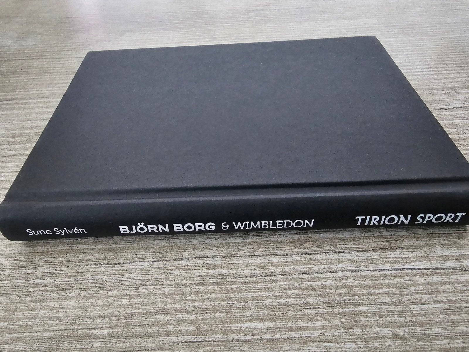 Björn Borg & Wimbledon - Tirion Sport Boek, Ophalen of Verzenden, Gelezen, Sune Sylvén