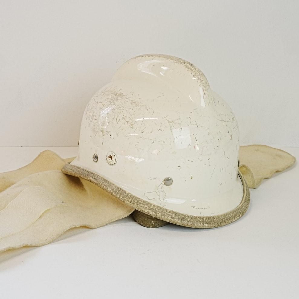Beschrijving Vintage Nederlandse Brandweerhelm., Ophalen of Verzenden, Gebruikt