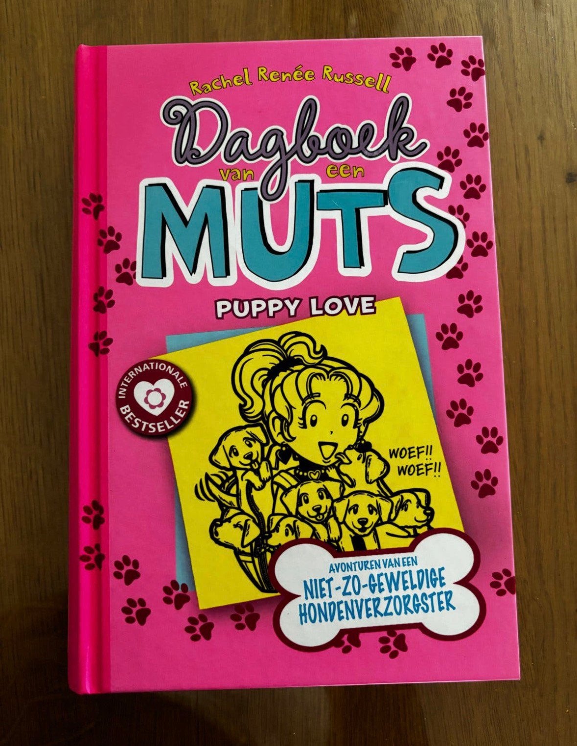 "Dagboek van een Muts: Puppy Love" door Rachel Renée Russell, Ophalen of Verzenden, Zo goed als nieuw
