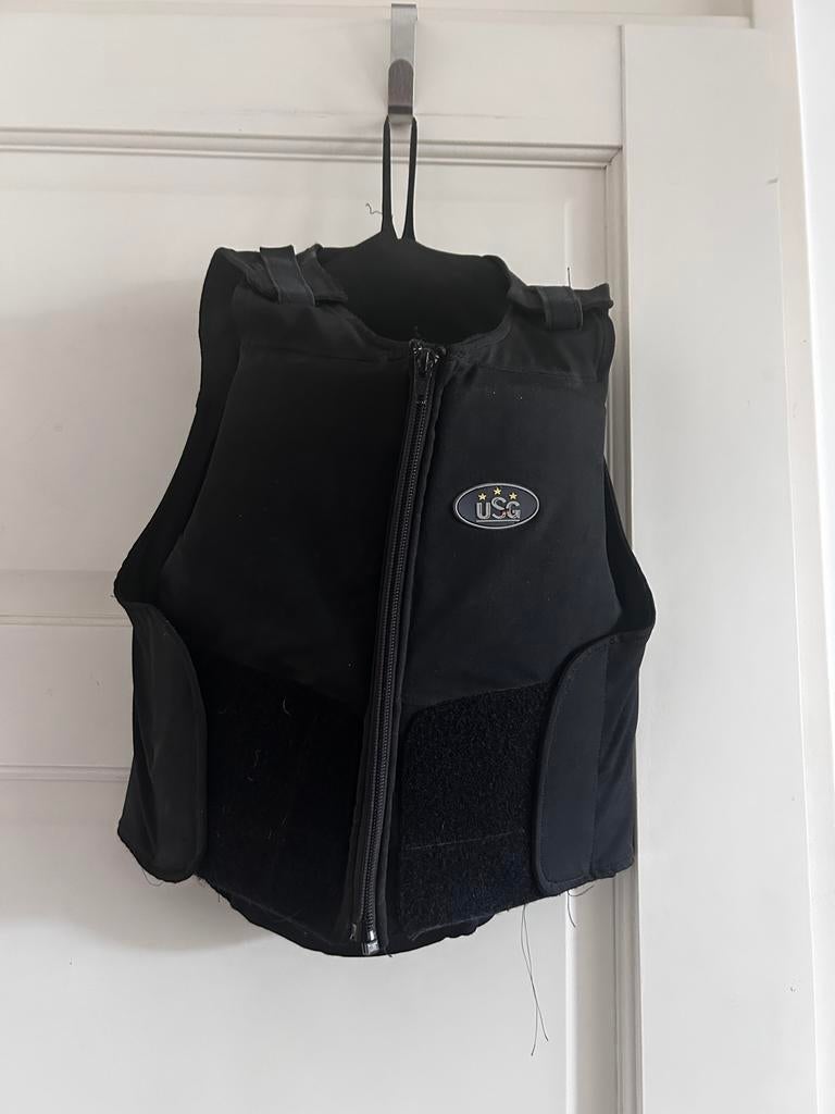 Zwarte bodyprotector USG| vermoedelijk maat XS, Dieren en Toebehoren, Paardrijkleding, Ophalen, Gebruikt, Kinderen, Overige soorten