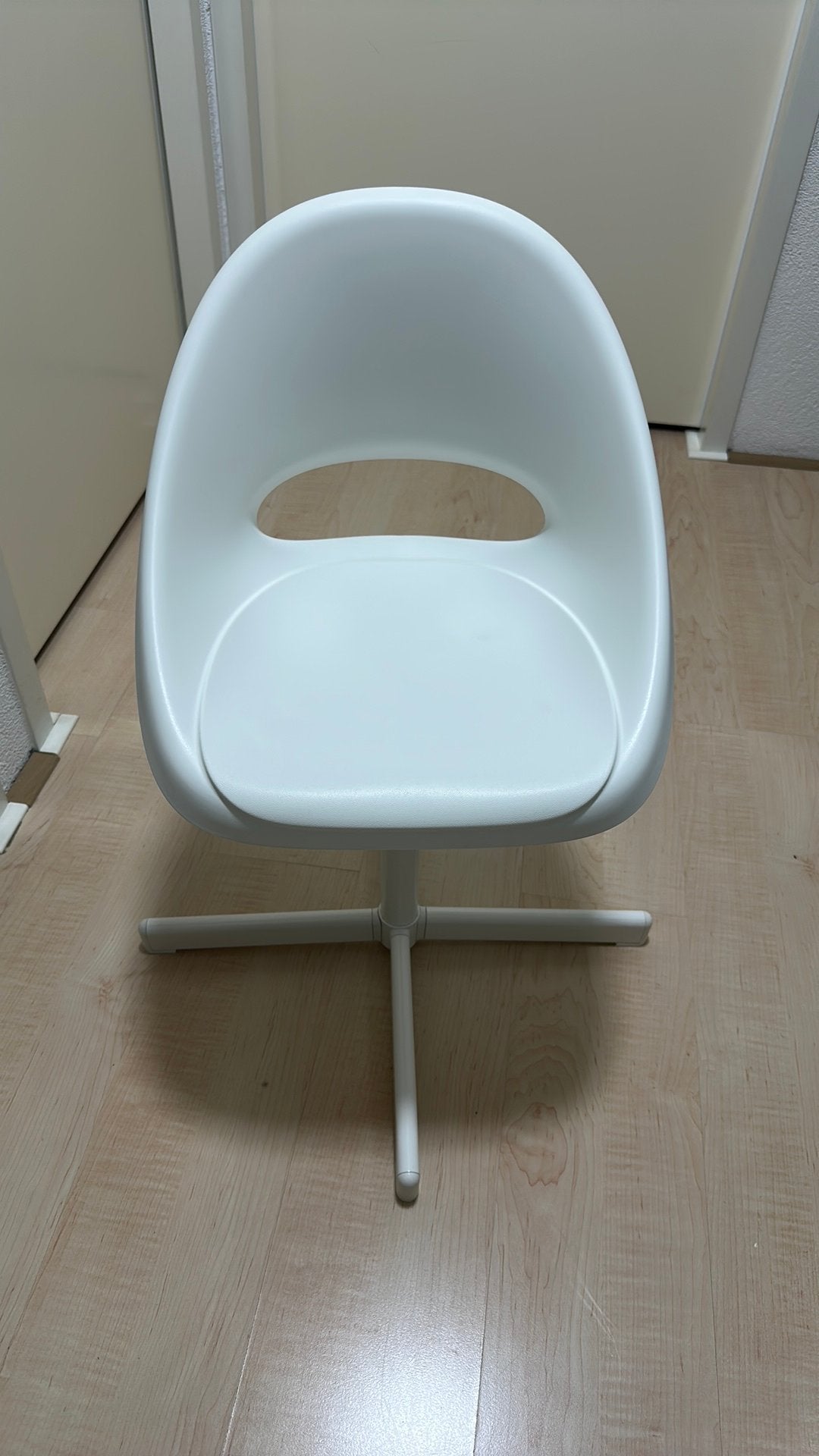 Ikea stoel, Huis en Inrichting, Stoelen, Ophalen, Wit, Zo goed als nieuw, Eén