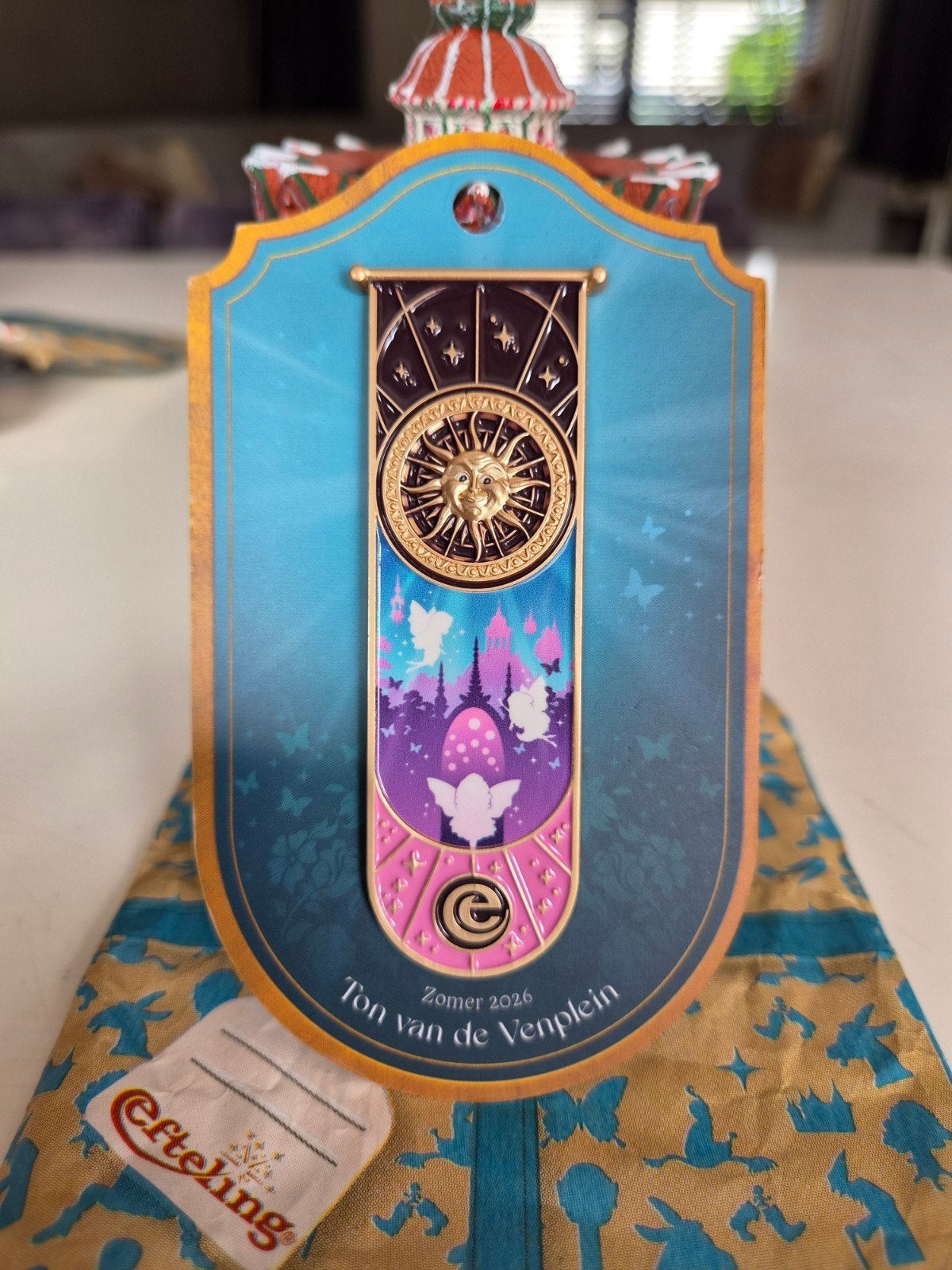 Efteling Zomer 2026 pin Ton van de Ven plein Droomvlucht, Ophalen of Verzenden, Nieuw, Button of Speldje