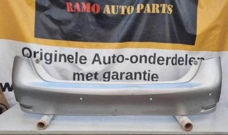 Achterbumper TOYOTA AURIS E18 521590Z924 5215902D30, Gebruikt, -, -, Ophalen of Verzenden