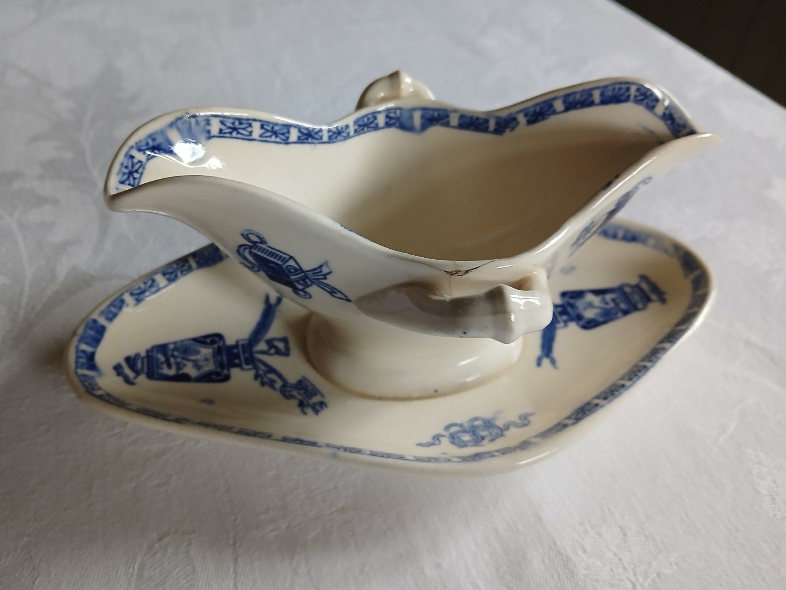 Sauskommetje kinderservies Potiche - Petrus Regout, Antiek en Kunst, Antiek | Servies los, Ophalen of Verzenden