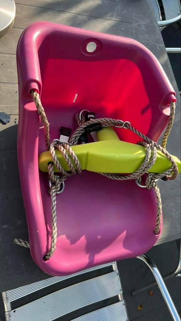 Roze schommelstoeltje met riempjes, Ophalen of Verzenden, Zo goed als nieuw