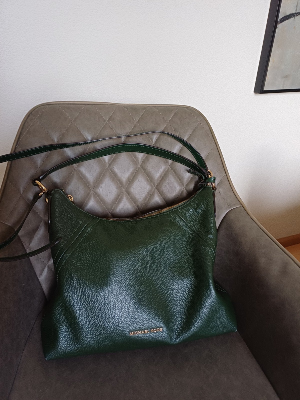 Te koop: Michael Kors tas -  Model: Aria large shoulder Moss, Ophalen of Verzenden, Zo goed als nieuw, Groen, Overige typen