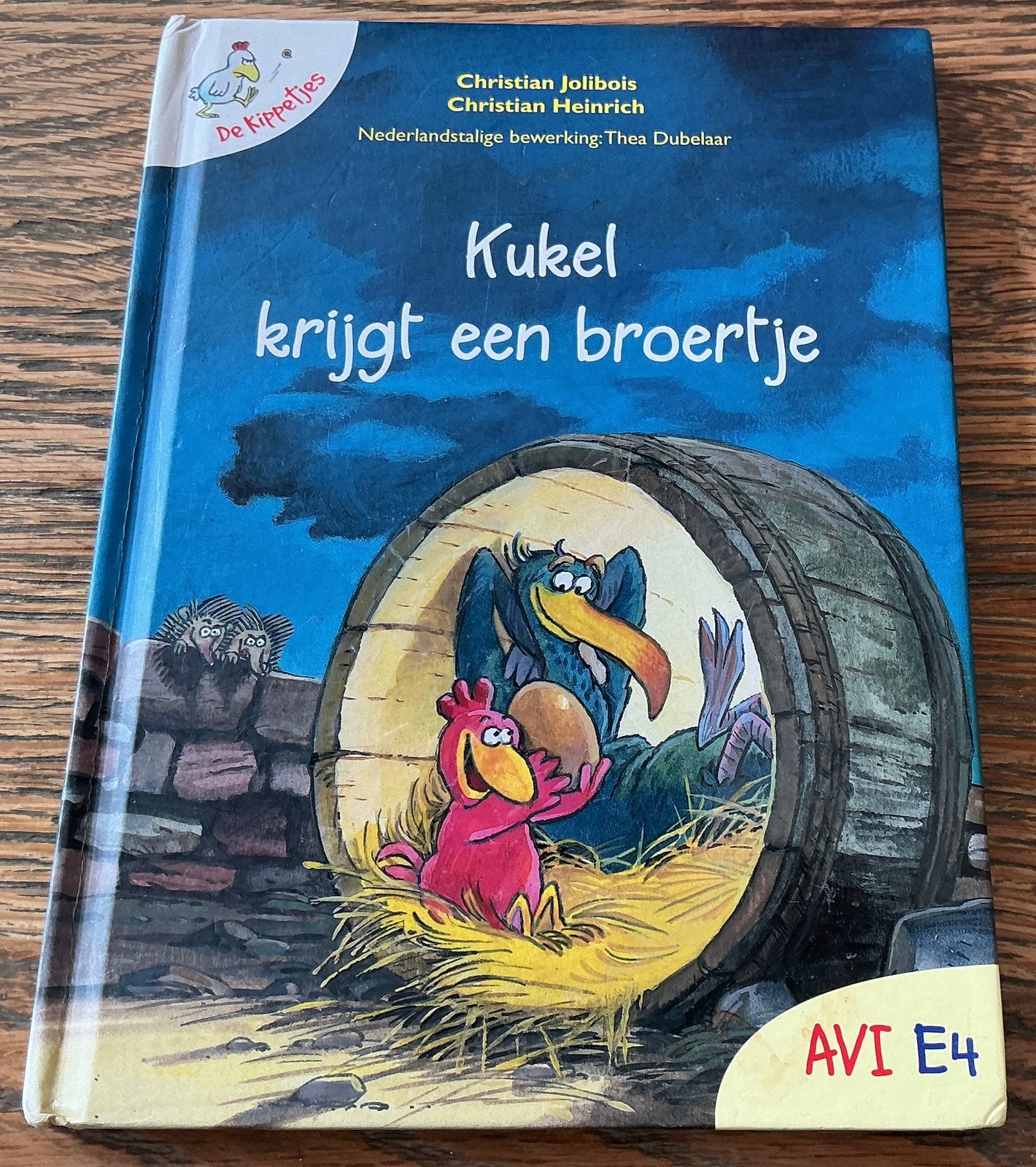AVI-E4 KUKEL KRIJGT EEN BROERTJE SLECHTS 2,60, Ophalen of Verzenden, Zo goed als nieuw, Fictie algemeen