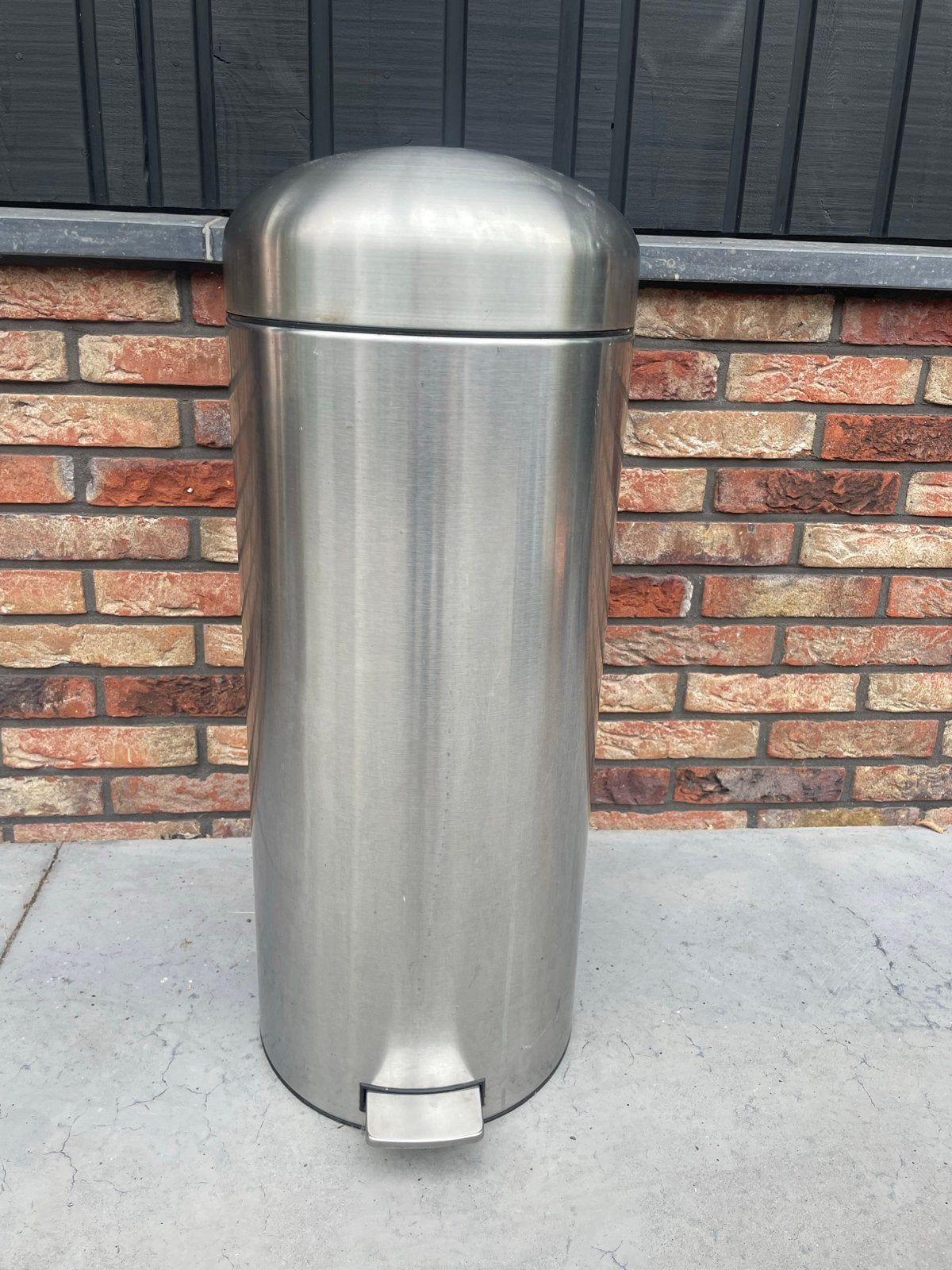 Brabantia pedaalemmer - RVS - 30 liter, Huis en Inrichting, Woonaccessoires | Prullenbakken, Ophalen, 50 – 75, Gebruikt, Met pedaal
