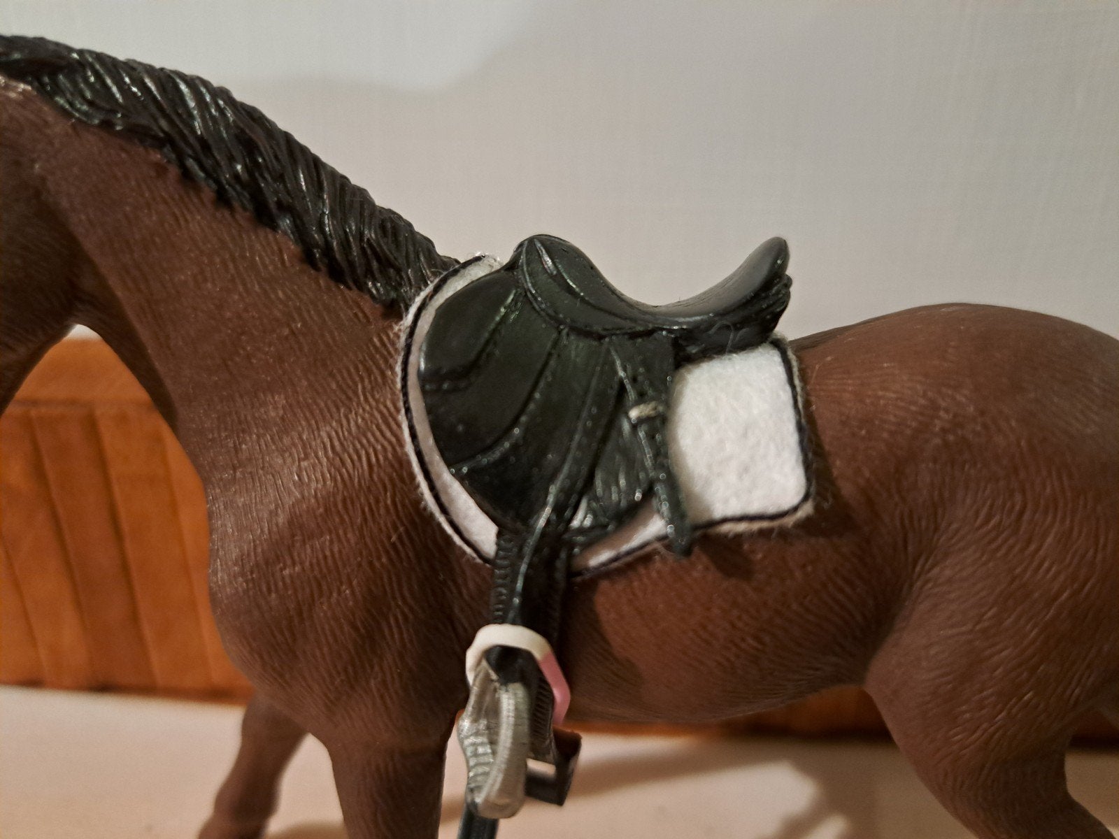 schleich zadel dekje wit, Ophalen of Verzenden, Zo goed als nieuw, Paard, Beeldje of Figuurtje