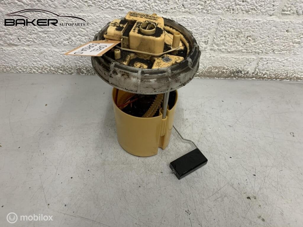 Brandstofpomp Opel Corsa D ('06-'15) 13216316, Gebruikt, Opel, Ophalen of Verzenden, Opel