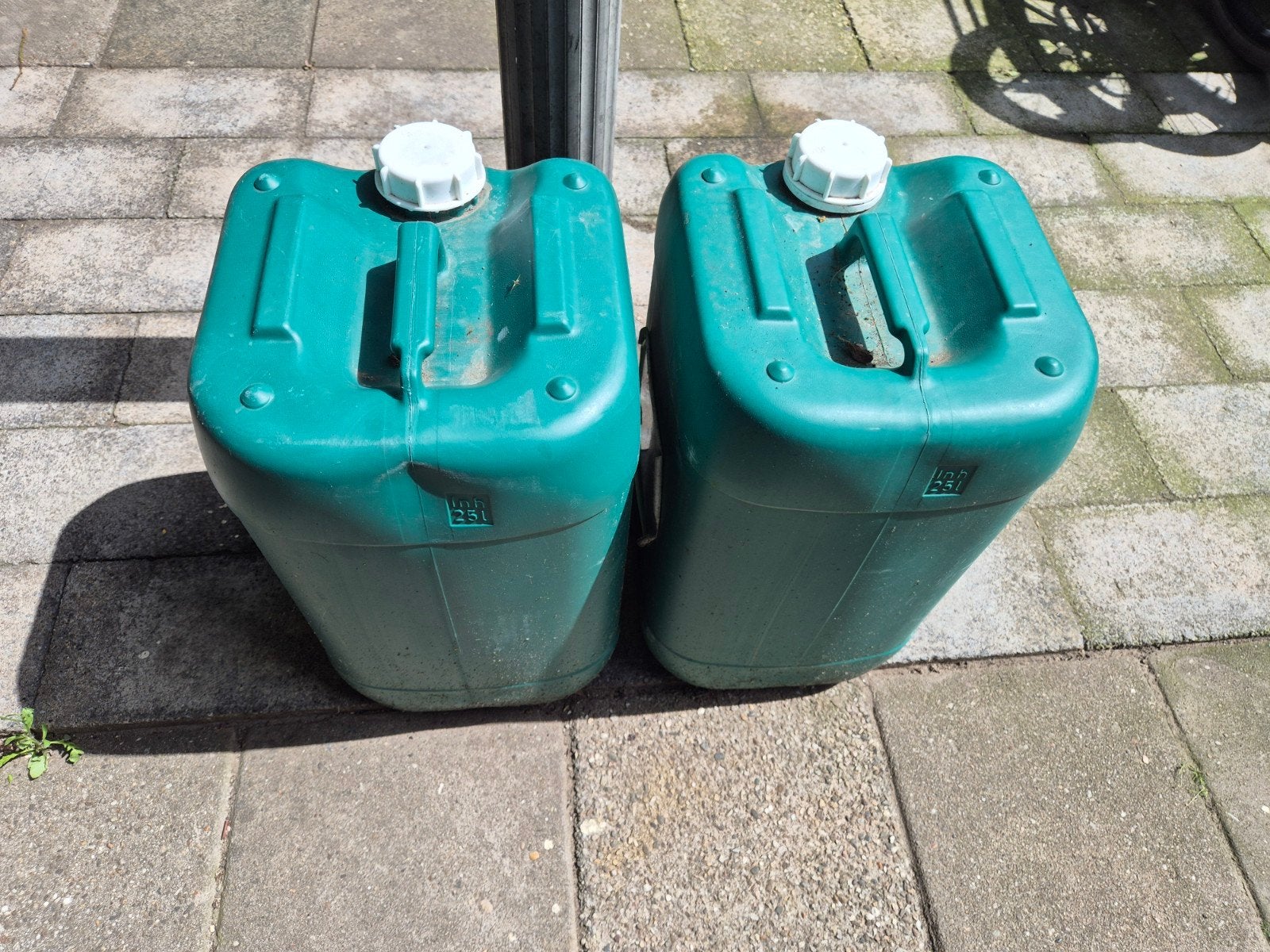 2 jerrycans 25 L, Minder dan 75 liter, Ophalen of Verzenden
