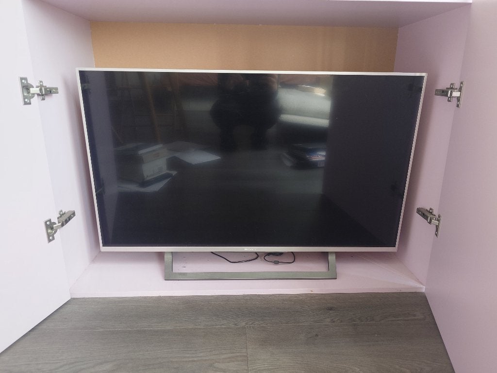 Sony Bravia TV (Full HD) + Google Chromecast