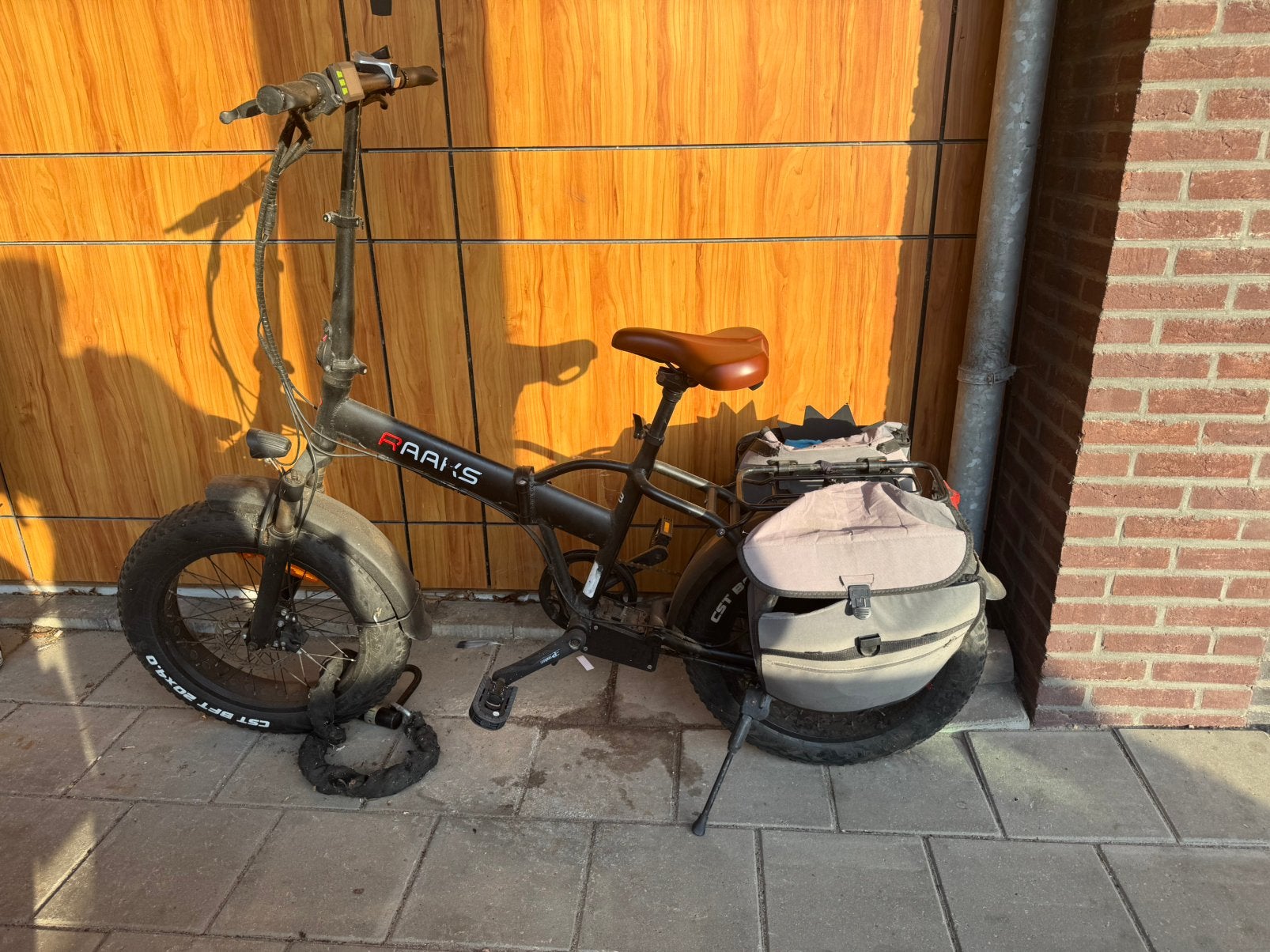 Electric fiets, Fietsen en Brommers, Fietsen | Vouwfietsen, Gebruikt, 16 tot 18 inch, Versnellingen, Ophalen