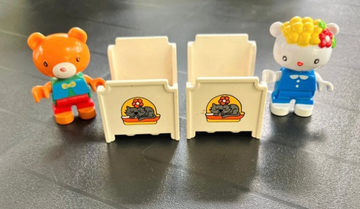 Lego Duplo bedden + poppetjes, Ophalen of Verzenden, Gebruikt, Accessoire, Duplo