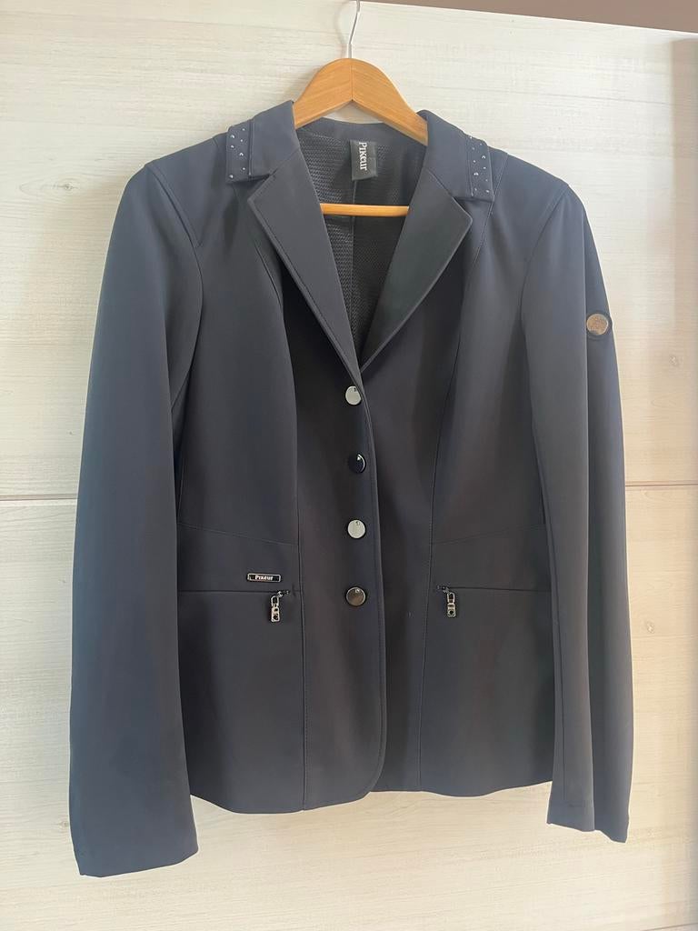 Pikeur Lyra wedstrijdjasje maat 42, Dieren en Toebehoren, Paardrijkleding, Ophalen of Verzenden, Zo goed als nieuw, Dressuur, Bovenkleding