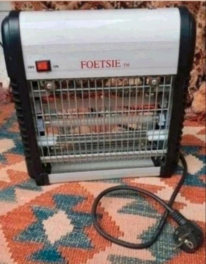 Foetsie Insect Catcher Lamp van 2200 V, Ophalen, Zo goed als nieuw