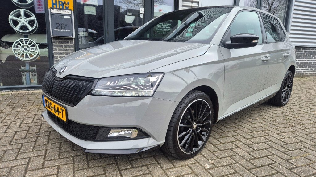 Skoda FABIA 1.0TSI MONTE-CARLO LED CARPLAY PANO CLIMA STOELV, Auto's, Skoda, Voorwielaandrijving, Euro 6, 95 pk, Alcantara