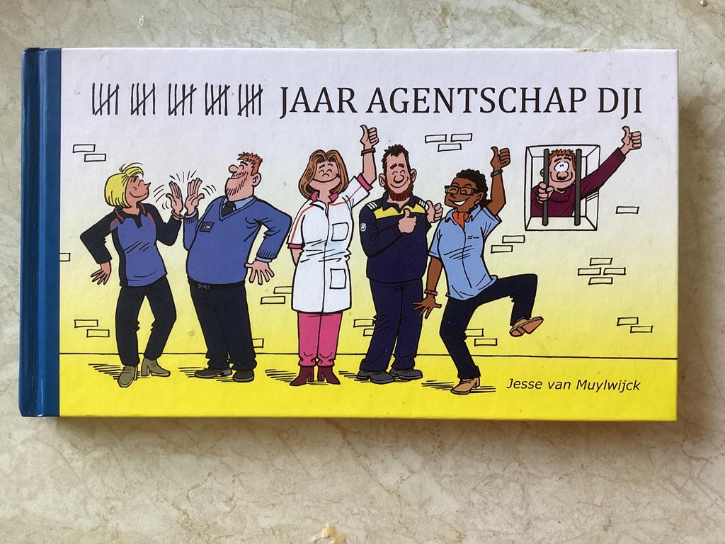 Jesse van Muylwijck // gevangenis, Boeken, Ophalen of Verzenden, Zo goed als nieuw