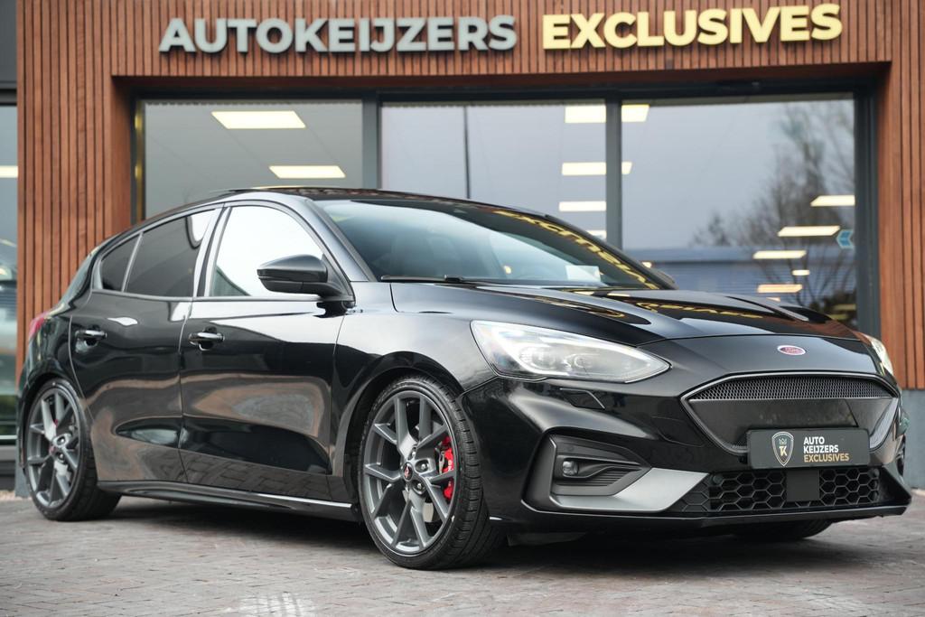 Ford Focus 2.3 EcoBoost ST-X Panoramadak Milltek LED B&O Hea, Auto's, Ford, 1408 kg, Stof, Gebruikt, 4 cilinders