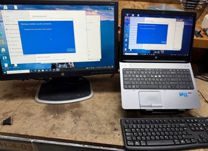 Hp Probook 650 G1 Intel i5 8Gb 500Gb SSD met dock en monitor, Computers en Software, Windows Laptops, Ophalen, Zo goed als nieuw