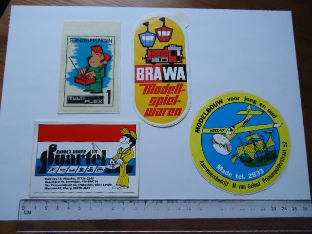 sticker oud Modelbouw strip multi plex rc auto boot trein, Verzamelen, Stickers, Zo goed als nieuw, Bedrijf of Vereniging, Verzenden