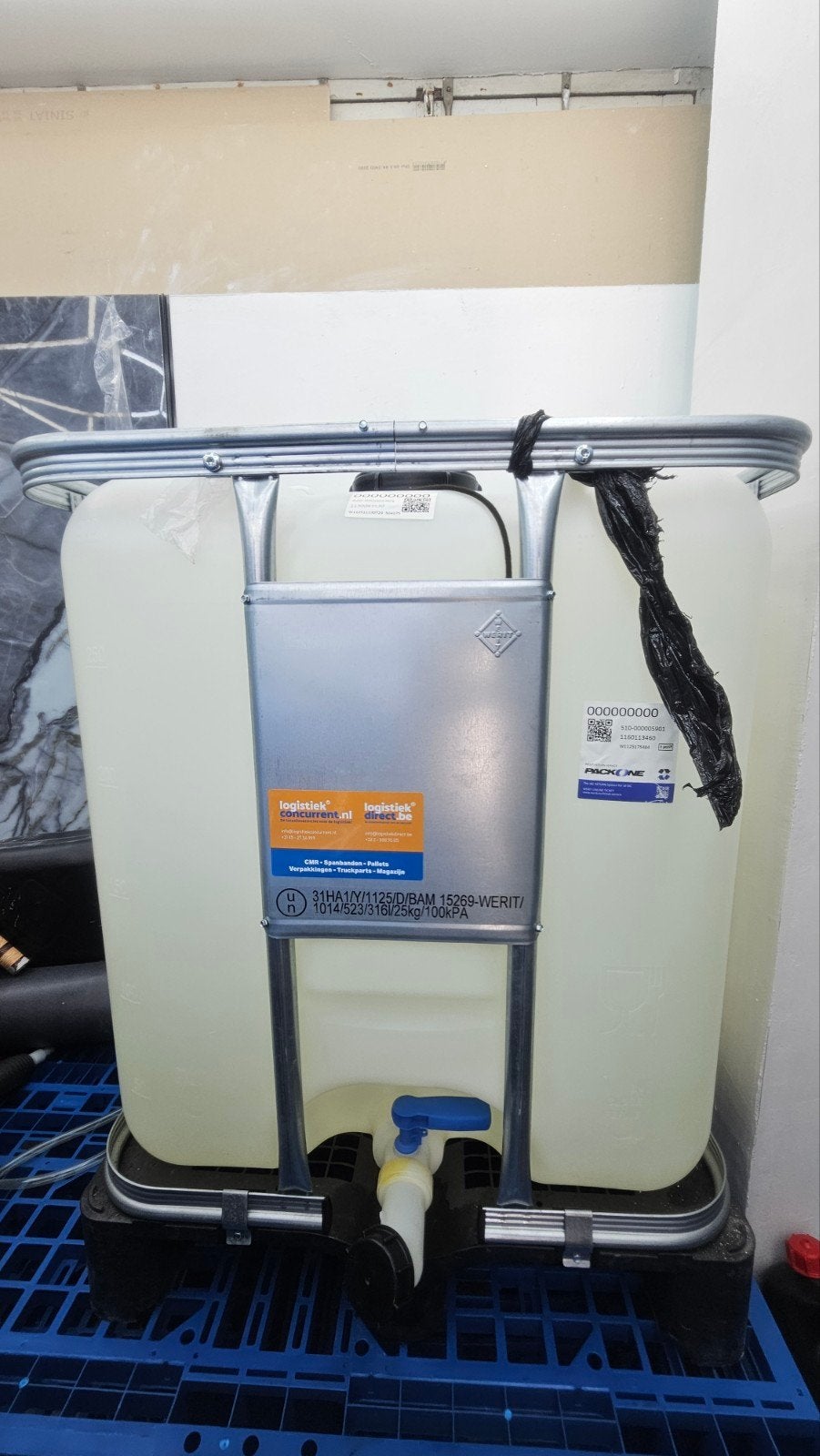 IBC-container 300 liter met kraan, Ophalen of Verzenden