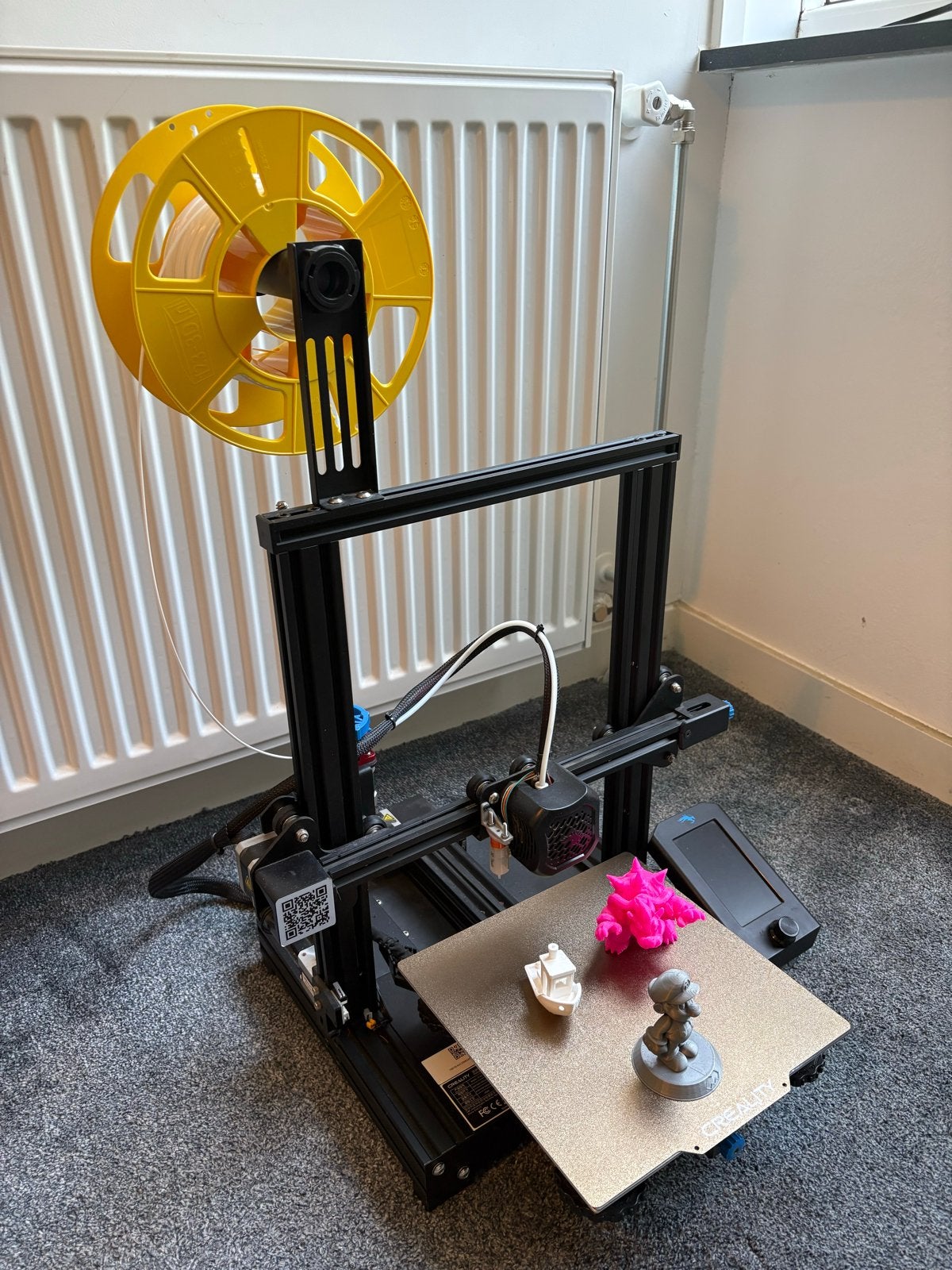 Creality Ender 3 v2 3D-printer met upgrades en accessoires, Computers en Software, 3D Printers, Ophalen, Zo goed als nieuw, Filament