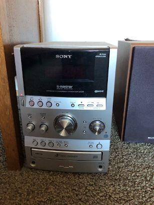 radio Sony + 2 sony Boxen, Audio, Tv en Foto, Radio's, Ophalen of Verzenden, Gebruikt, Radio, Met cd-speler