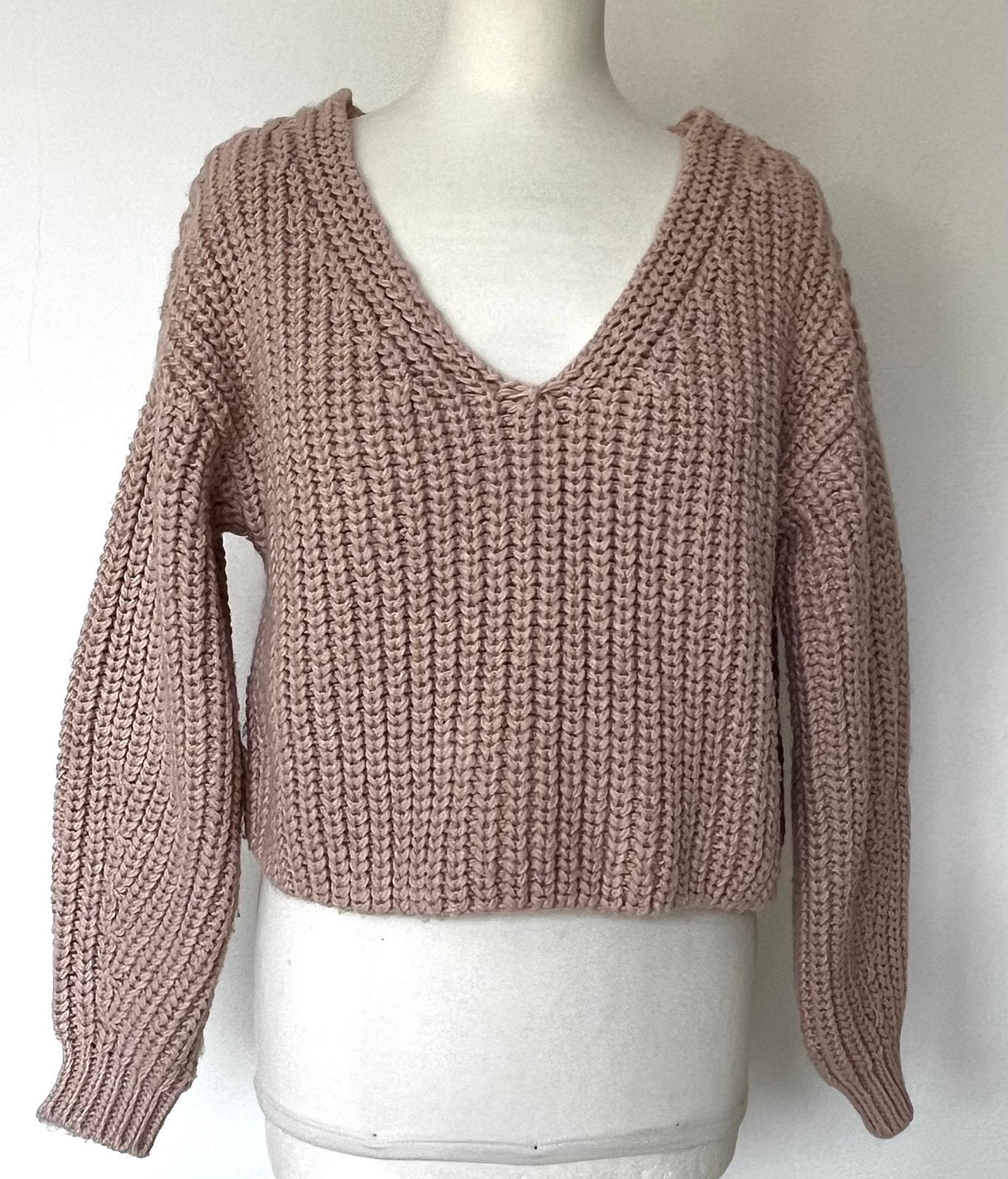 H&M poederroze gebreide trui kort model lange mouw maat M, Ophalen of Verzenden, Zo goed als nieuw, Maat 38/40 (M), Roze