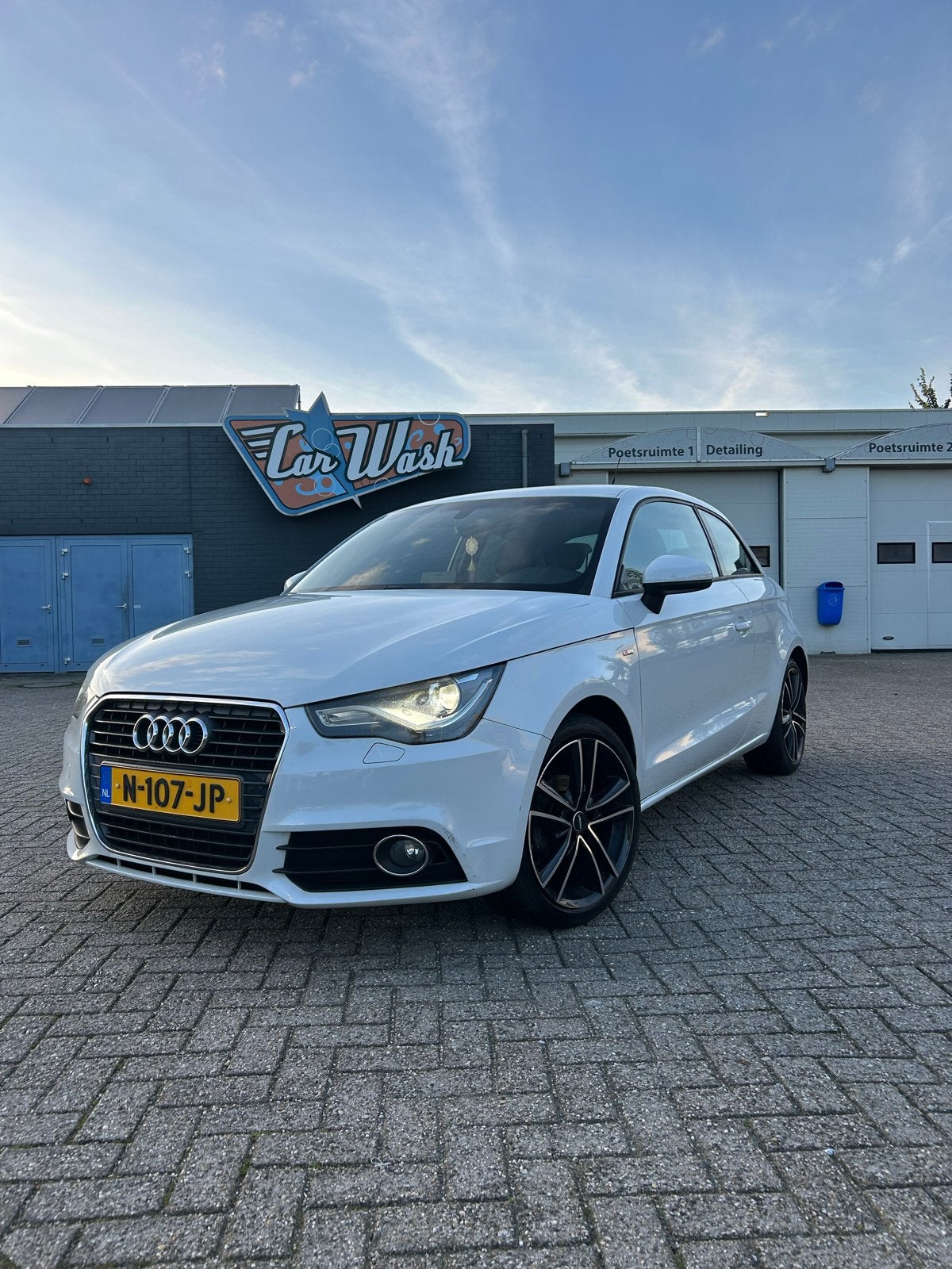 Audi A1 S line 1.2 Tfsi 2011, Voorwielaandrijving, 4 cilinders, 4 stoelen, Wit