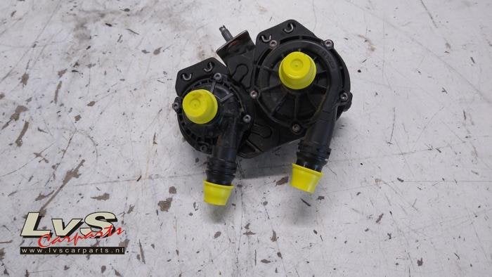 Extra waterpomp van een Opel Astra, Gebruikt, -, -, Opel