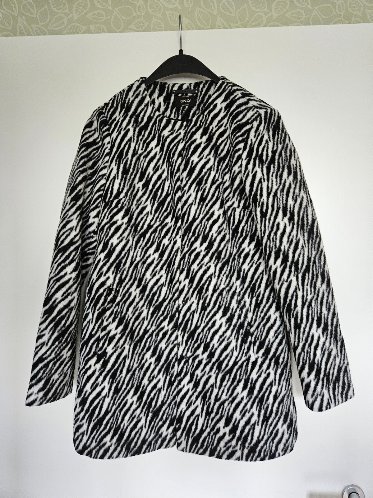 Jas Only zebraprint maat S/M, Ophalen of Verzenden, Zo goed als nieuw, Maat 38/40 (M), Zwart