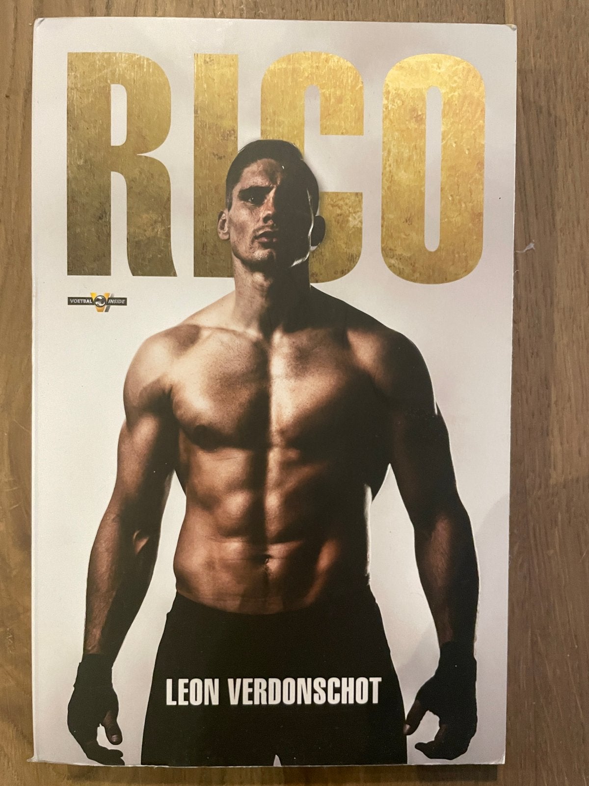 Rico - Het onthullende levensverhaal van Rico Verhoeven, Ophalen of Verzenden, Zo goed als nieuw, Sport