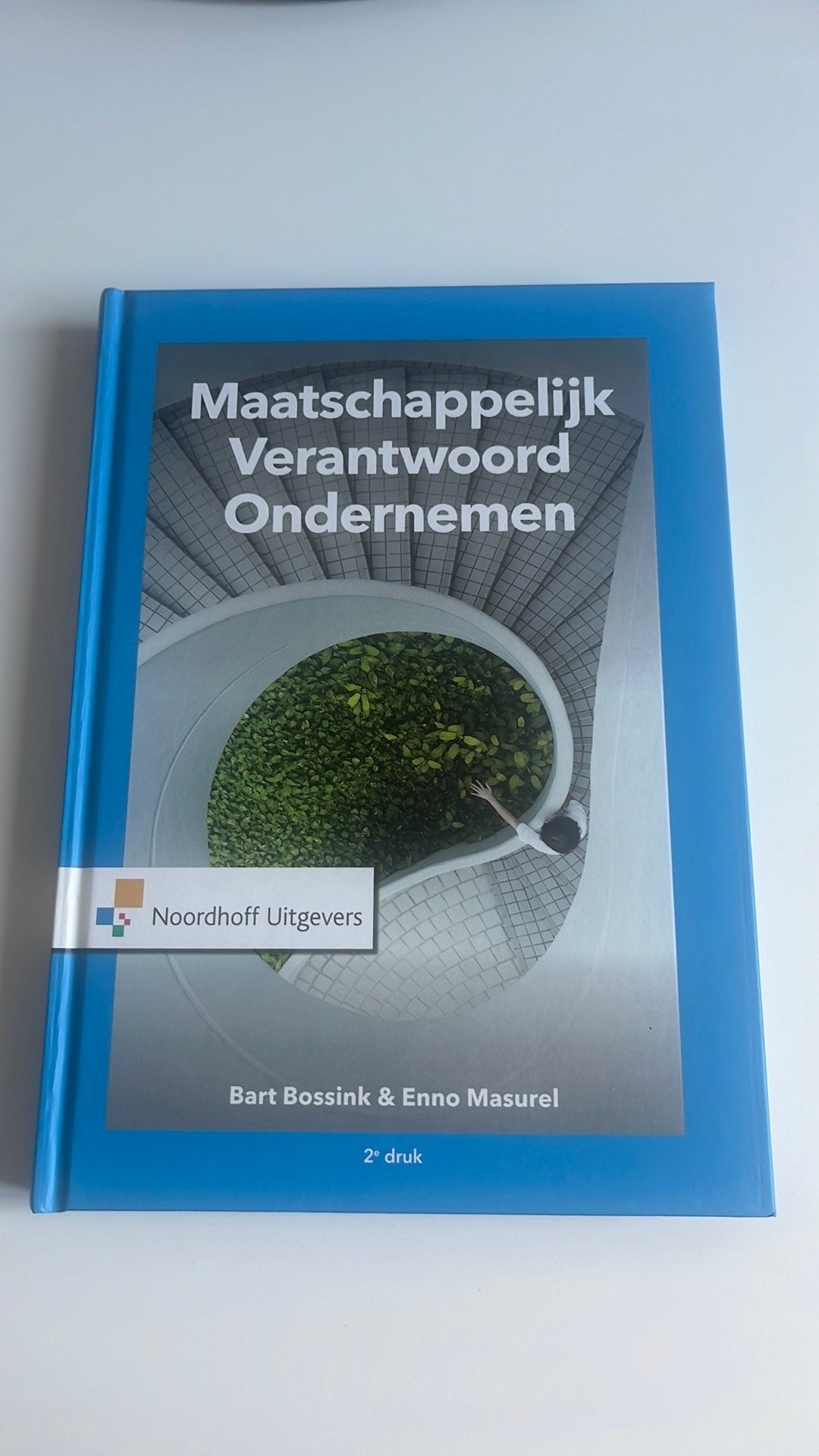 Maatschappelijk verantwoord ondernemen, Zo goed als nieuw, Bart Bossink; Enno Masurel, Alpha, HBO