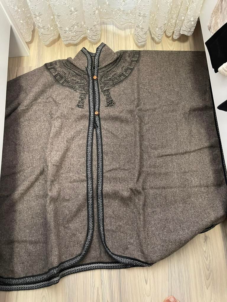 Poncho, Kleding | Dames, Ophalen, Nieuw, Maat 38/40 (M), Bruin