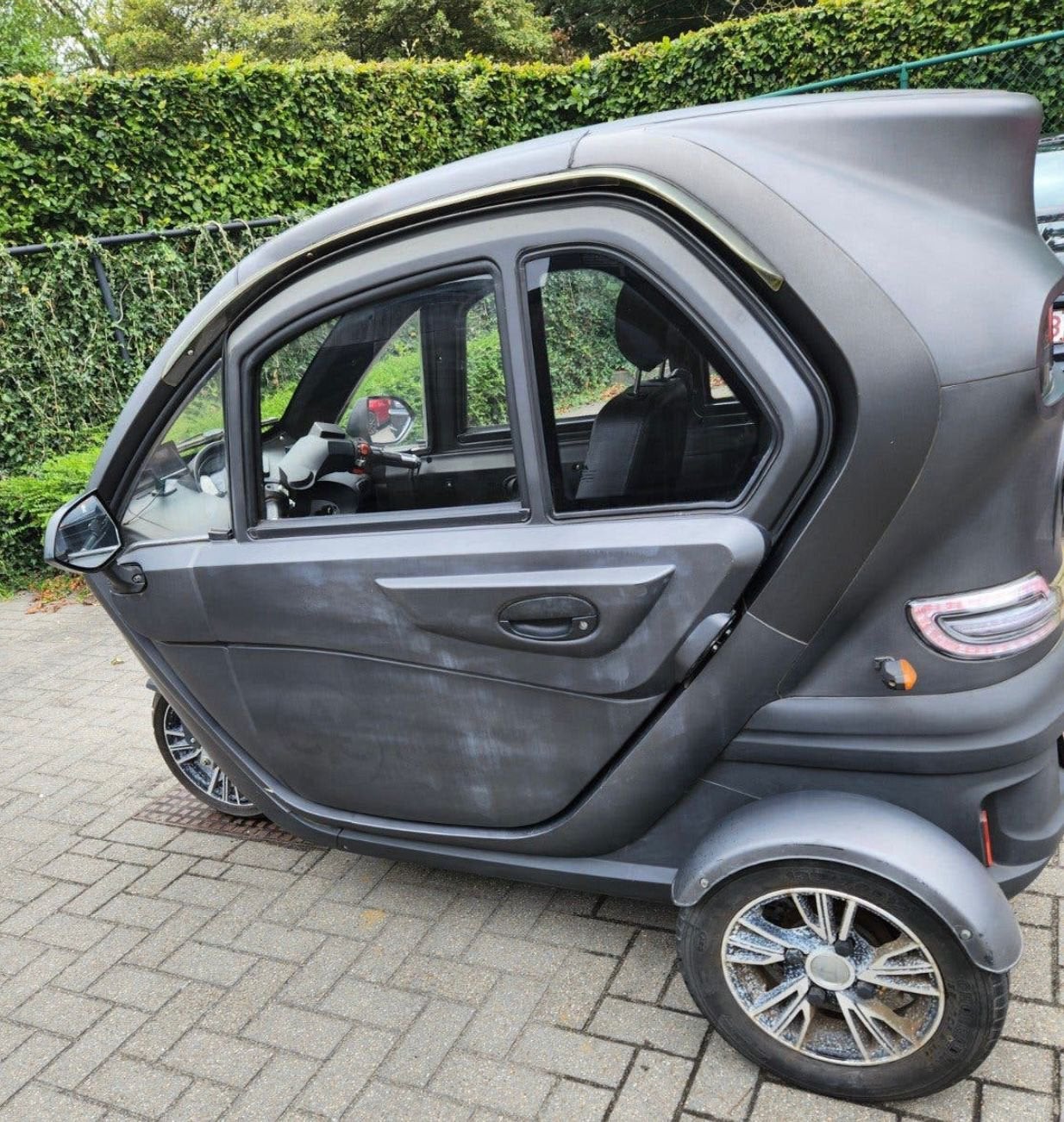 Move vigourous luxe overdekte scootmobiel rijbewijs vrij, Zo goed als nieuw, 16 km/u of meer, 46 km of meer, Ophalen