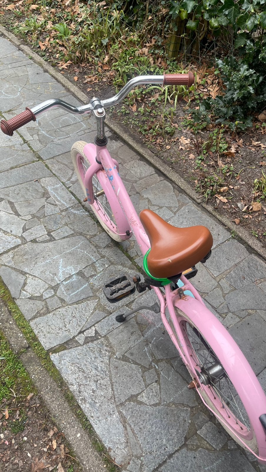 Roze kinderfiets met terugtraprem, Ophalen, Gebruikt, Terugtraprem, Minder dan 16 inch
