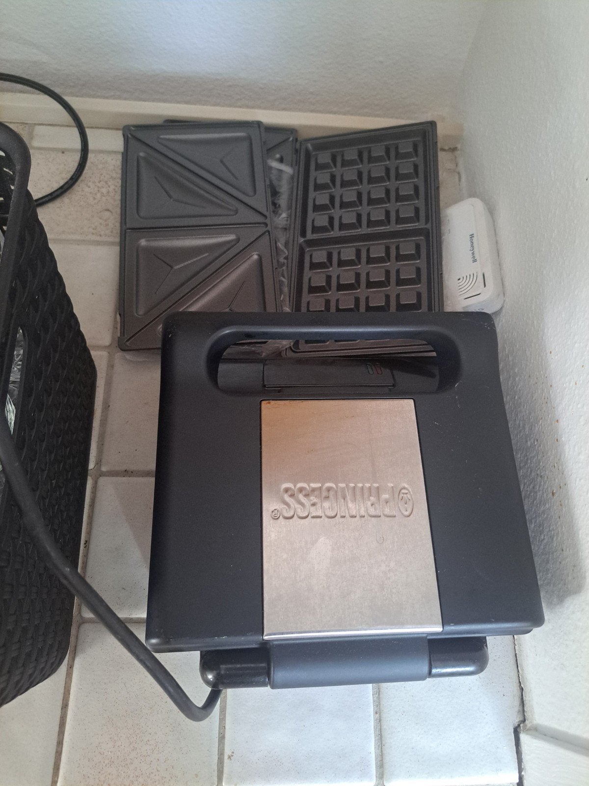 Princess tosti / wafelijzer met panini optie, Ophalen, Uitneembare platen, Zo goed als nieuw